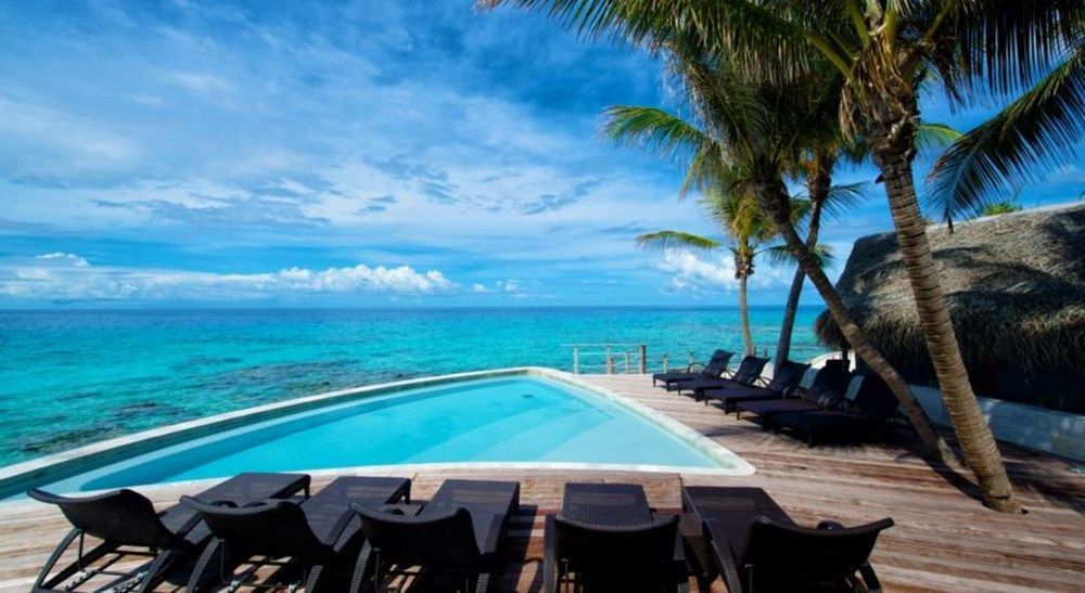 Le Maitai Rangiroa Hotel Avatoru ภายนอก รูปภาพ